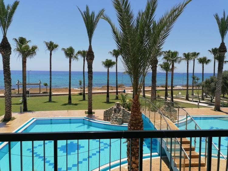 Simos Magic Beach Hotel Apts Ayia Napa Ngoại thất bức ảnh