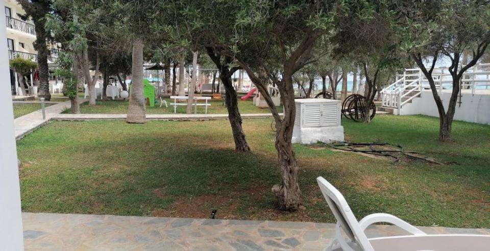 Simos Magic Beach Hotel Apts Ayia Napa Ngoại thất bức ảnh