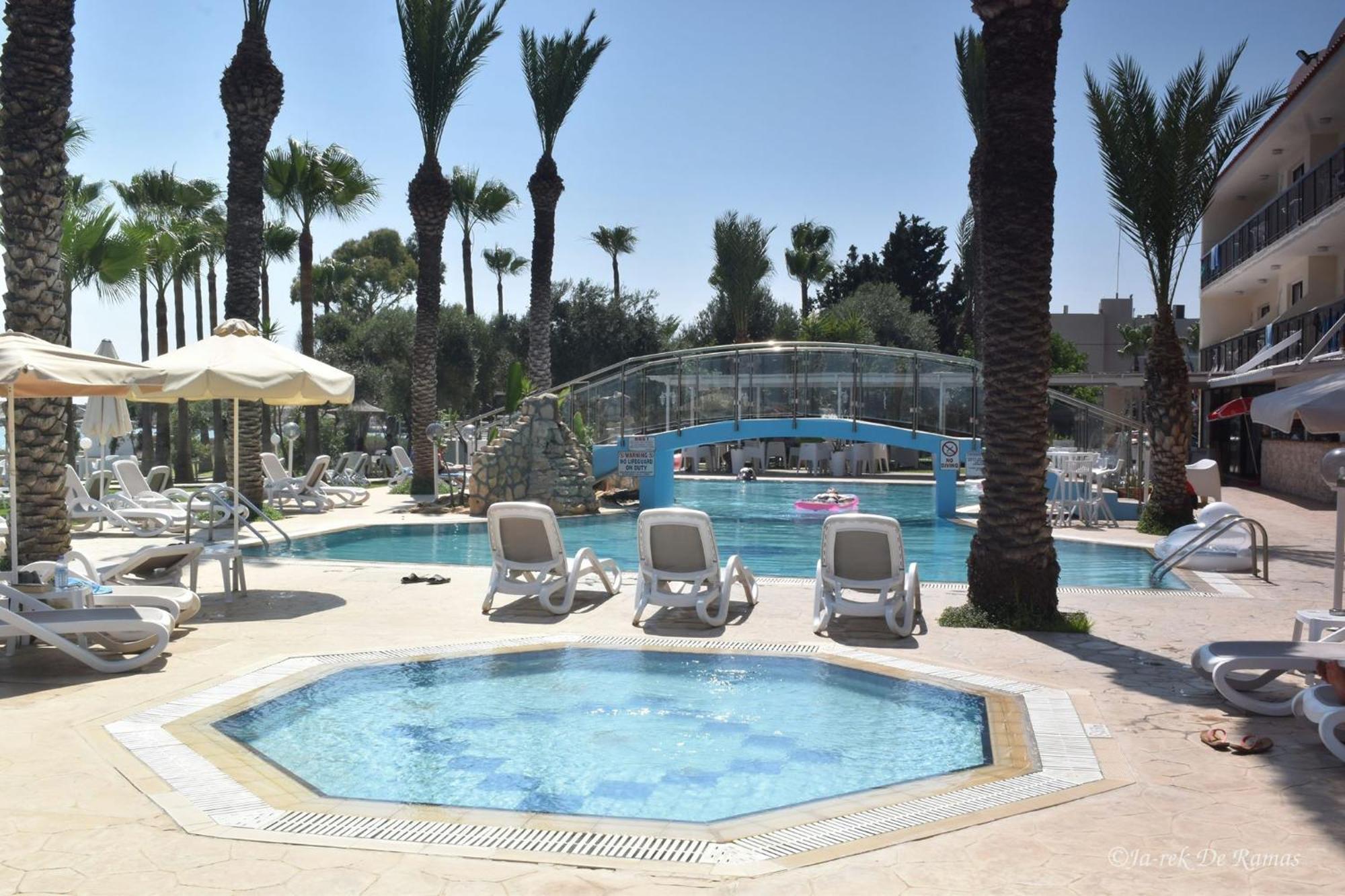 Simos Magic Beach Hotel Apts Ayia Napa Ngoại thất bức ảnh