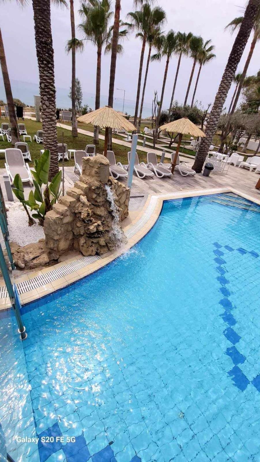 Simos Magic Beach Hotel Apts Ayia Napa Ngoại thất bức ảnh