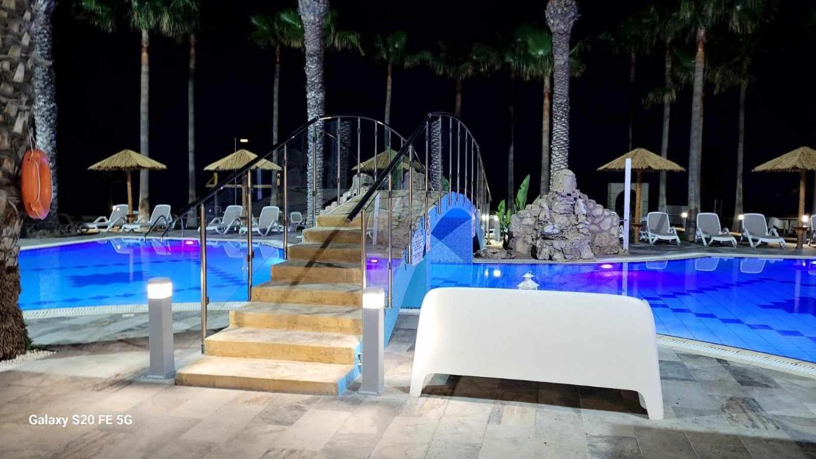 Simos Magic Beach Hotel Apts Ayia Napa Ngoại thất bức ảnh